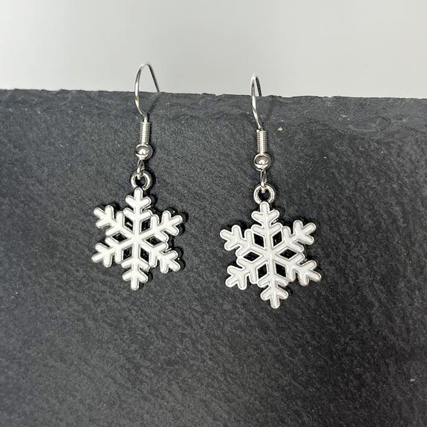 White Snowflake Earrings & Necklace